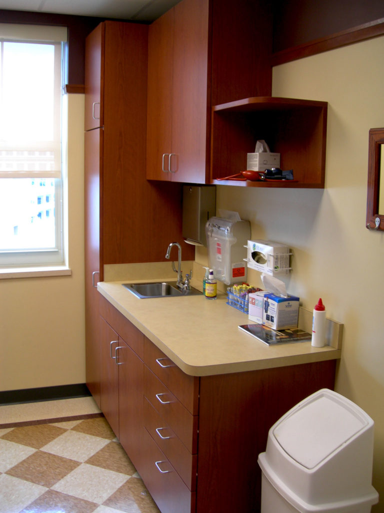 Healthcare-Exam-room-cabinets